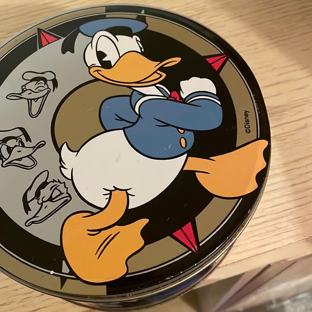 Vintage tin